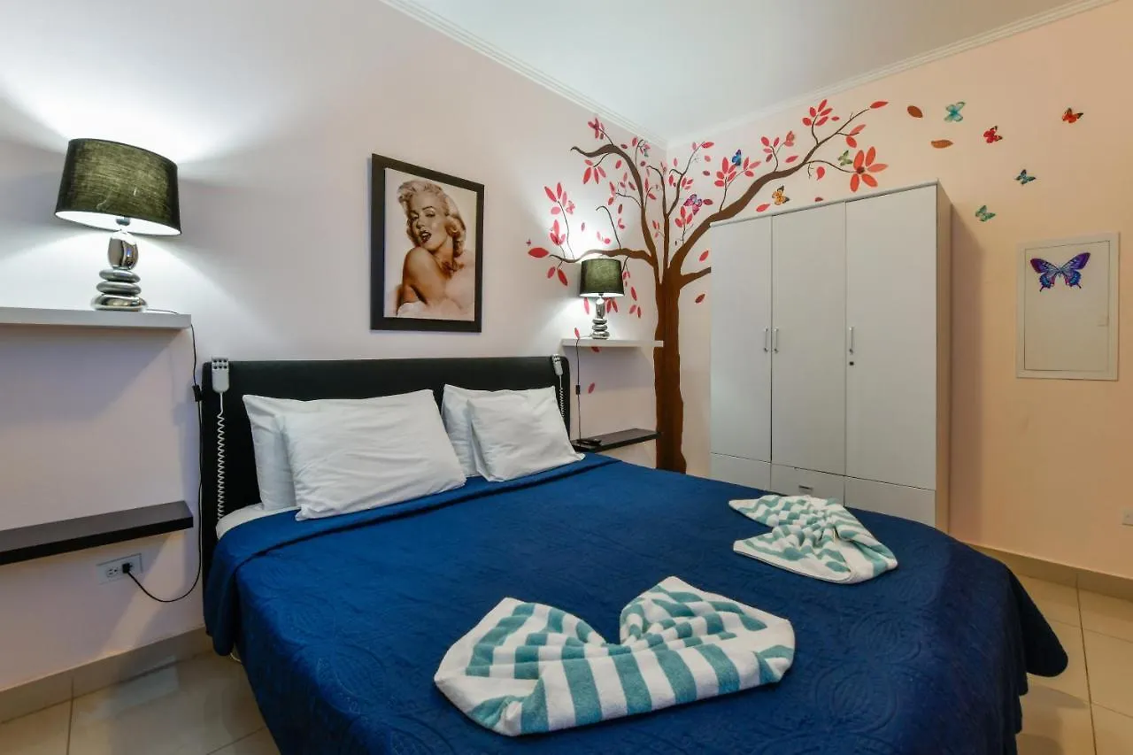 Villa Swiss Paradise With Private Pool Palm Beach 0*,  Aruba