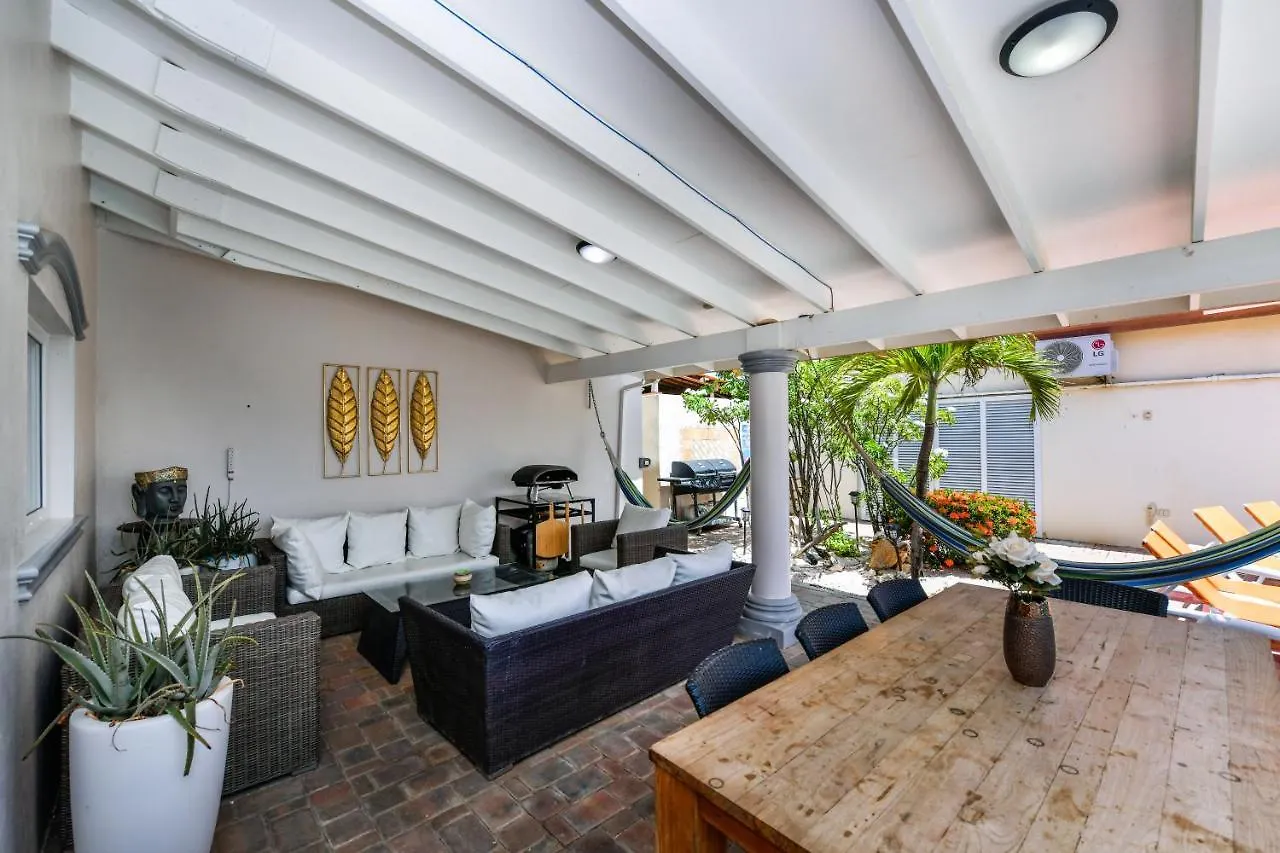Villa Swiss Paradise With Private Pool Palm Beach Aruba