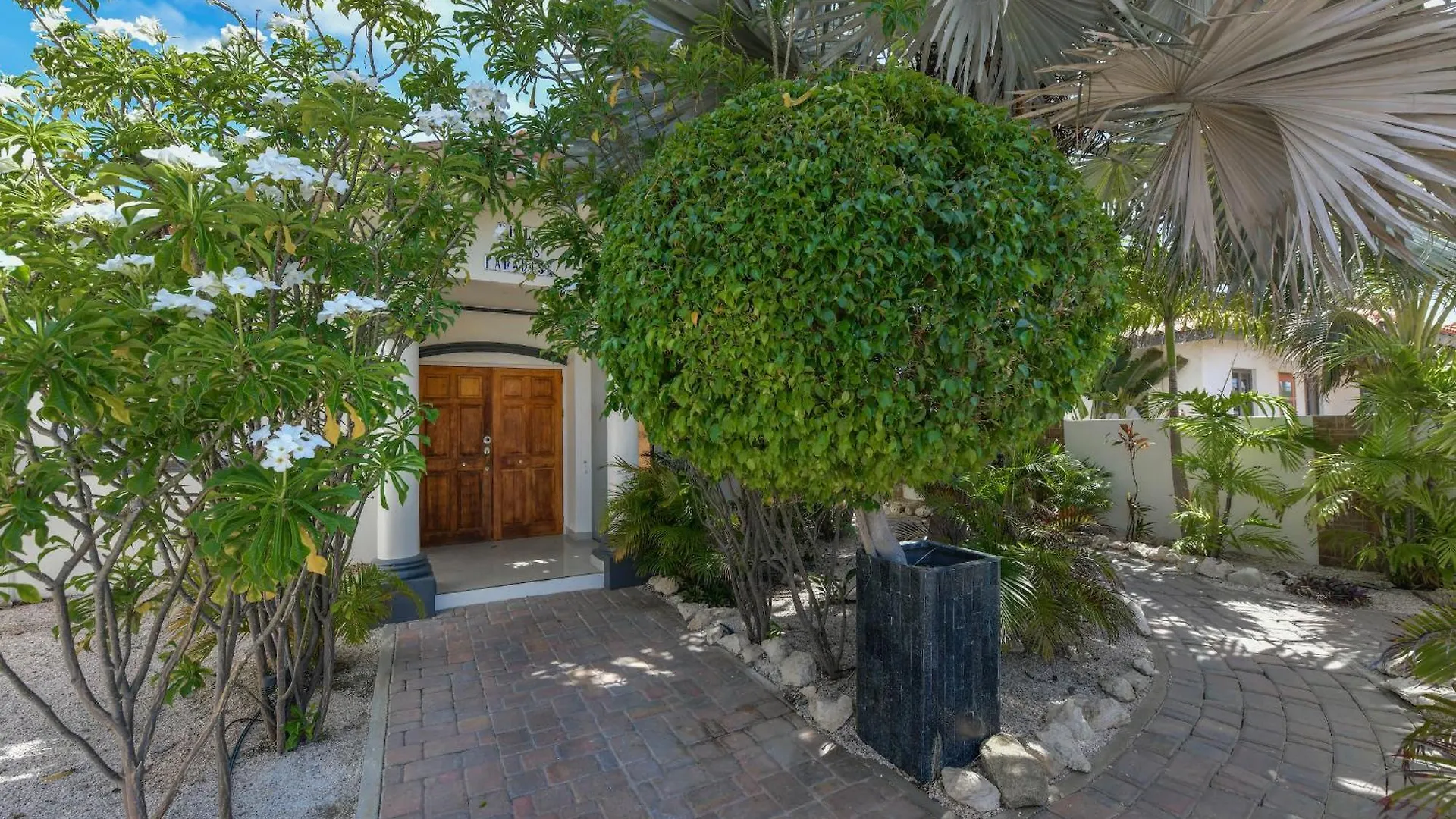 Villa Swiss Paradise With Private Pool Palm Beach 0*,  Aruba